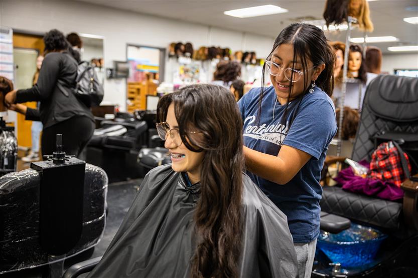 Centennial High students in the cosmetology class